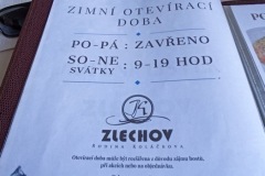 PLUMLOV_-196-ve-velke-velikosti